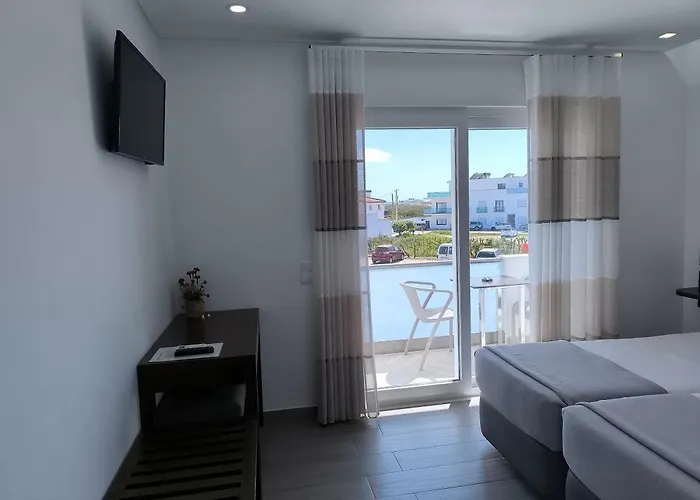 4 Surf 4* בליאל